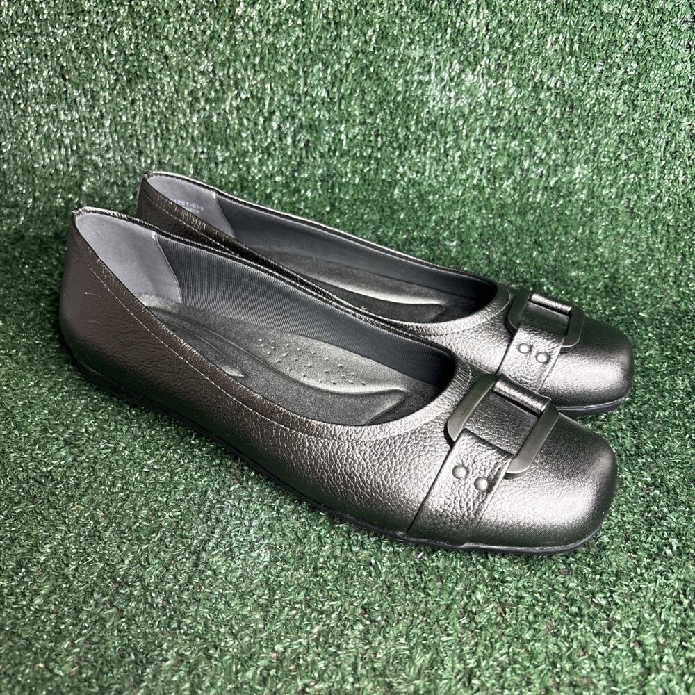 NEW TROTTERS Silver Leather Buckle Toe Slip On Shoes Loafers Flats Size 11 M